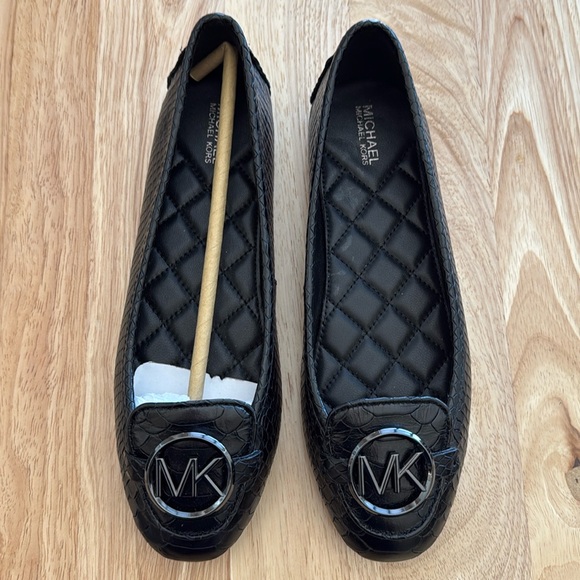 Michael Kors Black Embossed Lillie Leather Ballet Flats New Without Box/Tags 7M - Picture 1 of 5